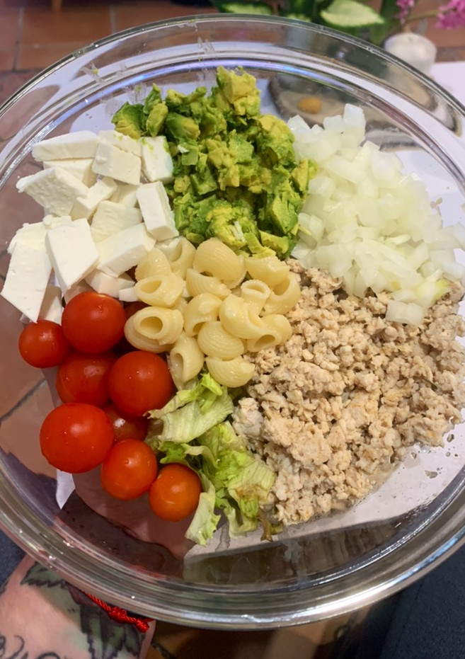 Una foto de Ensalada de pollo