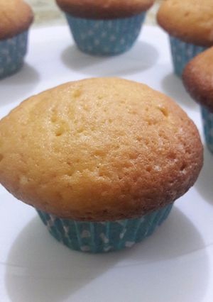 A picture of Orange Cupcakes Without Oven.