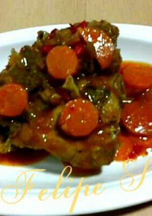 Foto principal de Rabo de buey estofado con verduras