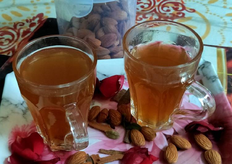 Kashmiri kahva tea
