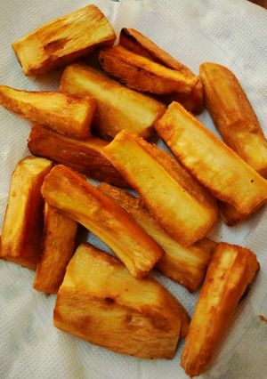 A picture of Deep Fried cassavas.