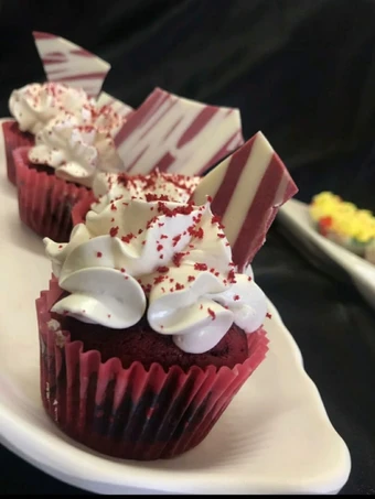 Simple Way Prepare Recipe Red velvet cupcake (eggless) that is Delicious, Delicious}