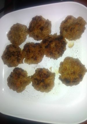 Una foto de Hamburguesas de carne vacuna sabor a zanahorias y tomate