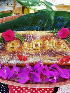 Una foto de Pastel hojaldrado de piña y queso Aloha Hawaii