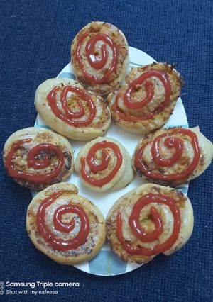 A picture of Cream cheese chicken pinwheels.