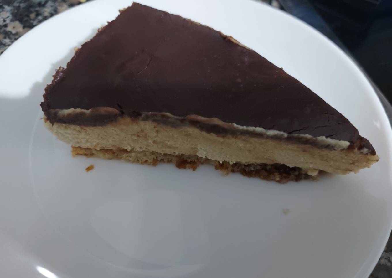 Tarta de mousse de turrón