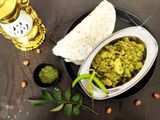 गावरान झणझणीत बटाट्याचे भरीत (Gavran Batatyache Bharit Recipe In Marathi)