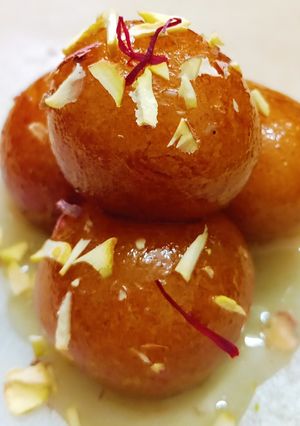 A picture of Vanilla Gulab Jamun.