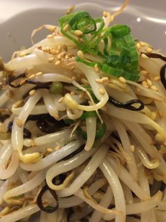A picture of Bean Sprouts for Appetizers / Vegan.
