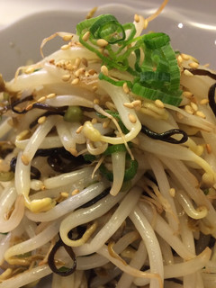 A picture of Bean Sprouts for Appetizers / Vegan.