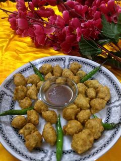 मंगोड़ी (Mangodi recipe in hindi) रेसिपी मुख्य फोटो