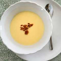 Una foto de Crema fría de espárragos