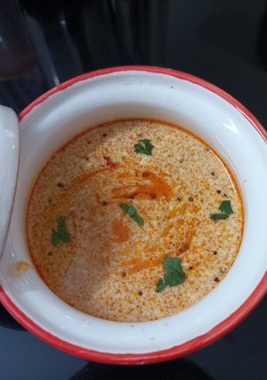 A picture of Dahi tadka.