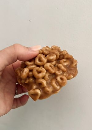 A picture of Honey Peanut Butter Cheerios Bites.