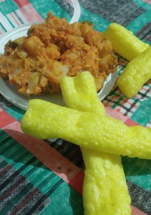 ભૂંગળા બટાકા (Bhungla Bataka Recipe In Gujarati) રેસીપી મુખ્ય ફોટો