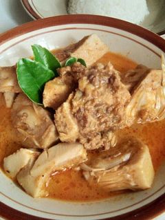 Foto resep Gulai nangka tulang sapi