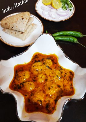 स्टफ्ड बेसन गट्टे (Stuffed Gatte Ki Sabzi recipe in hindi) रेसिपी मुख्य फोटो