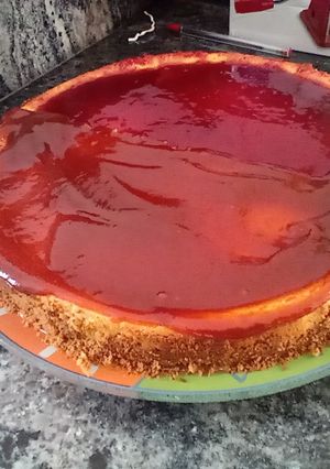 Foto de Cheesecake com geleia de framboesa