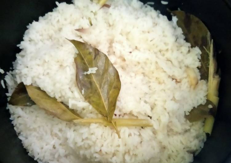 Cara Membuat Nasi liwet magic com Enak