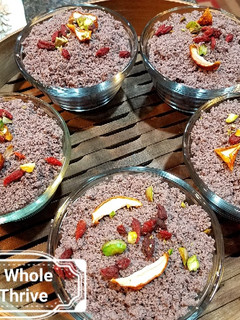 A picture of 黑米糕 Steamed Black Rice Cake.
