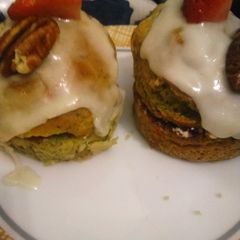 A picture of Spinach & Lime mini cakes.