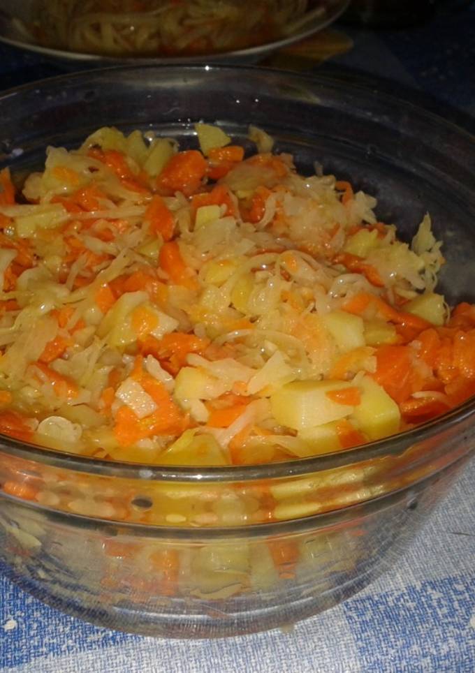 Салат на скорую руку с квашеной капустой
