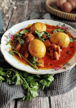 Gambar Kari Ayam Telur Rebus