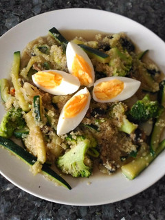 Una foto de Quinoa con verduras al wok