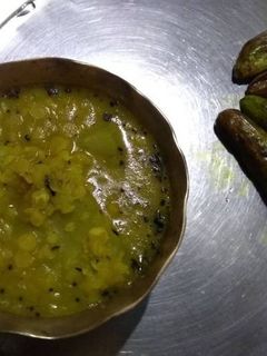 লাউ দিয়ে মটর ডাল রেসিপির প্রধান ছবি