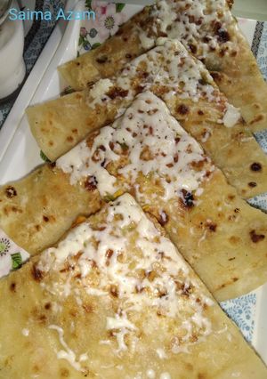 A picture of Chicken cheese paratha😍.