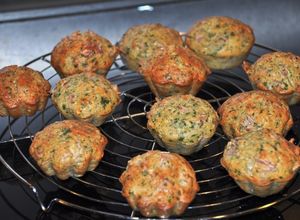 Une photo de Muffins au jambon et persil (IG bas)