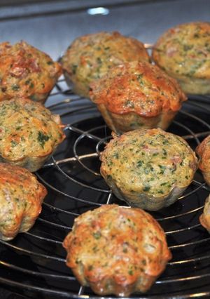 Une photo de Muffins au jambon et persil (IG bas)