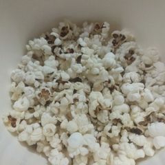 A picture of Popcorn fast and easy.