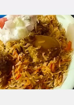 A picture of Eid ki biryani.