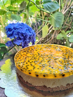 Una foto de Cheesecake de maracuyá