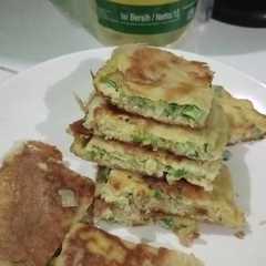 รูปของ Martabak telur bangka versi frugal living 🤣