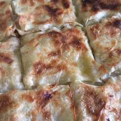 صينية الرقاق الطري بحشوة الحواوشي😋😘-レシピのメイン写真