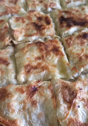 صورة لوصفة صينية الرقاق الطري بحشوة الحواوشي😋😘