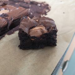 A picture of Crème Egg Brownies.