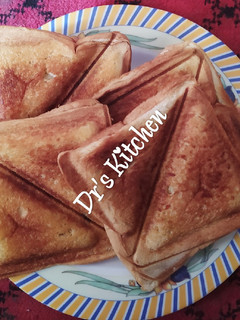 A picture of Toasted bread.