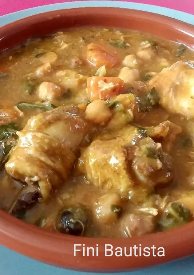 Una foto de Pollo con garbanzos (potaje)