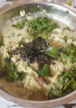 A picture of Coconut onion chutney.
