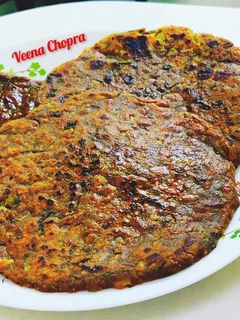 कुट्टू सिंघाड़े का पराठा (kuttu singhare ka paratha recipe in Hindi) रेसिपी मुख्य फोटो