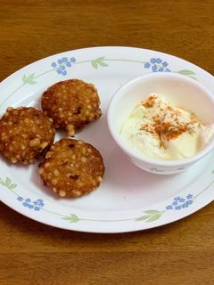 A picture of Sabudana Vada.