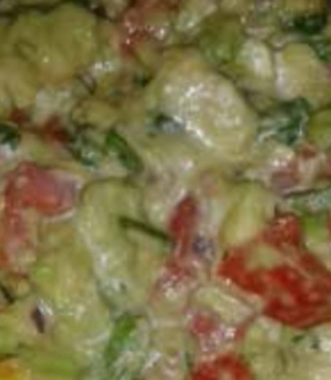 A picture of Guacamole # salad contest.
