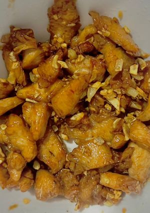รูปของ ไก่ทอดกระเทียม by หมอไทย