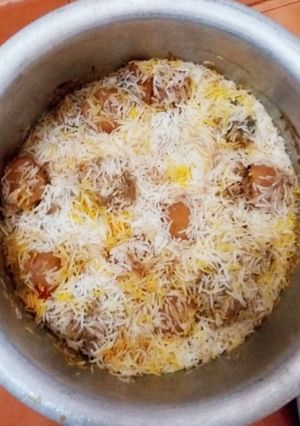 চিকেন বিরিয়ানী (chicken biriyani recipe in Bengali) রেসিপির প্রধান ছবি