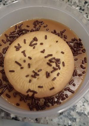 Una foto de Flan Potax de chocolate con galletas