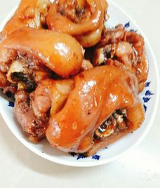 móng giò kho
