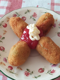 Una foto de Croquetas de menestra y pescado